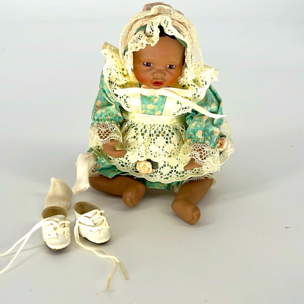 ASHTON DRAKE Danielle Baby Yolanda Bello Picture Perfect 1991 Porcelain Doll